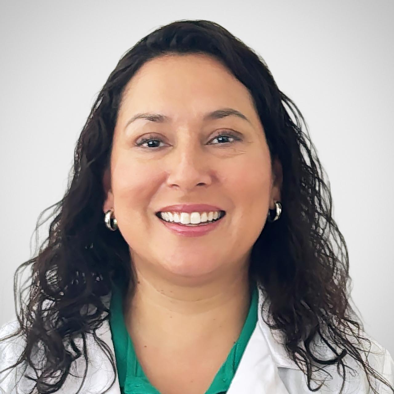 Sussi Vivar, MD