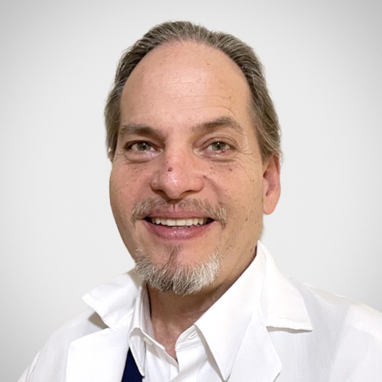 Photo of Enrique Dieguez