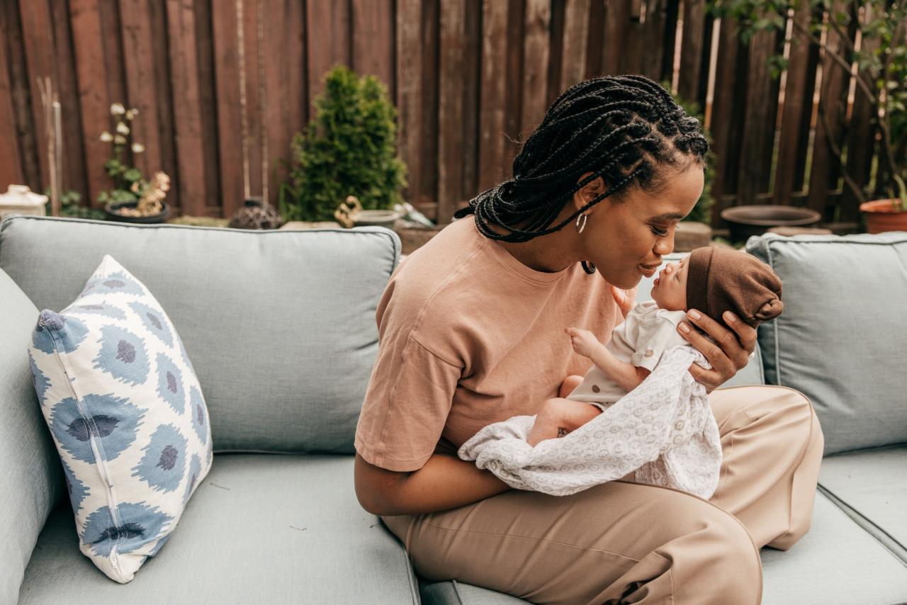 postpartum-recovery_mom-and-baby