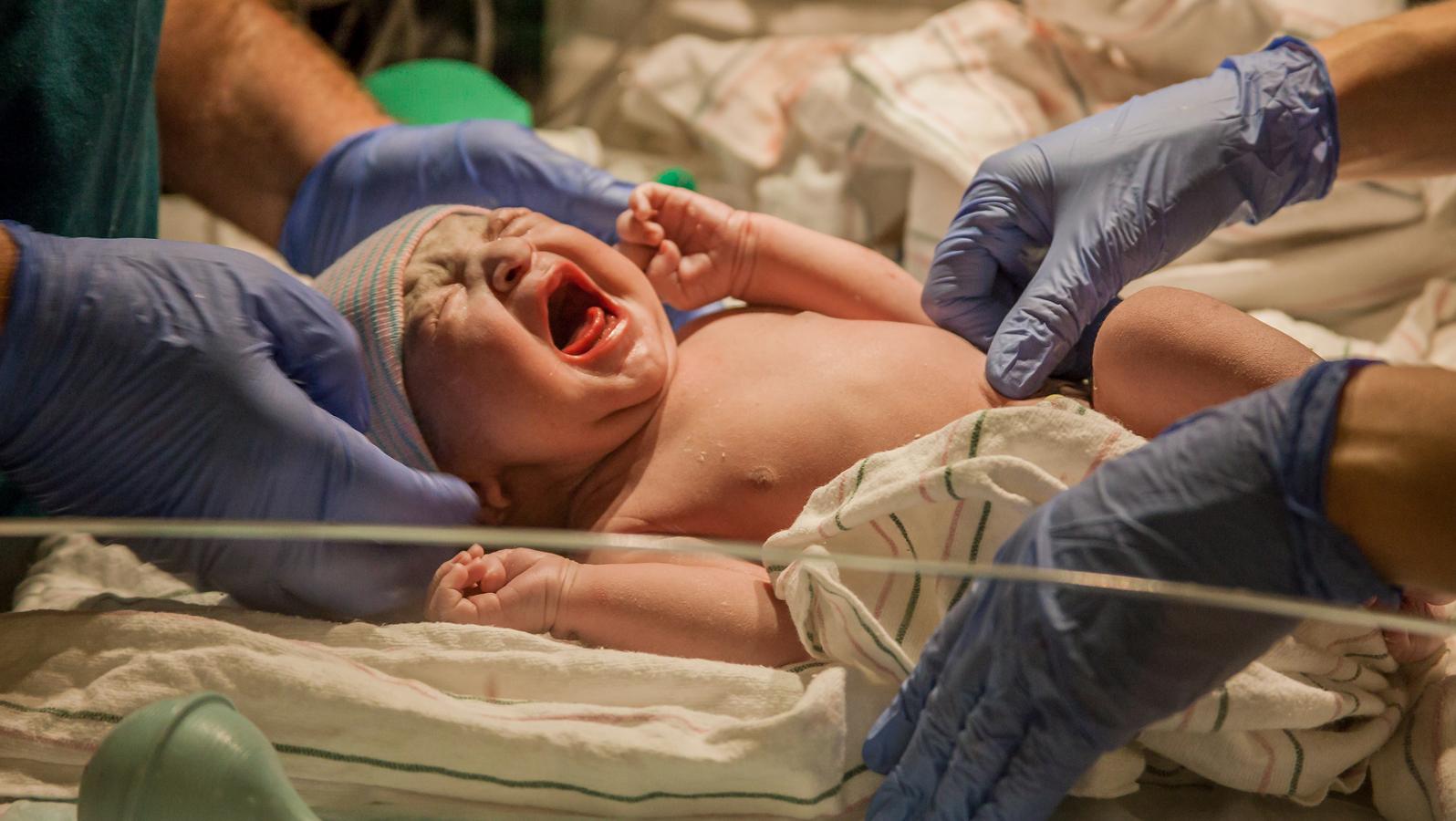 PA 84987 Newborn Breathing Body 2